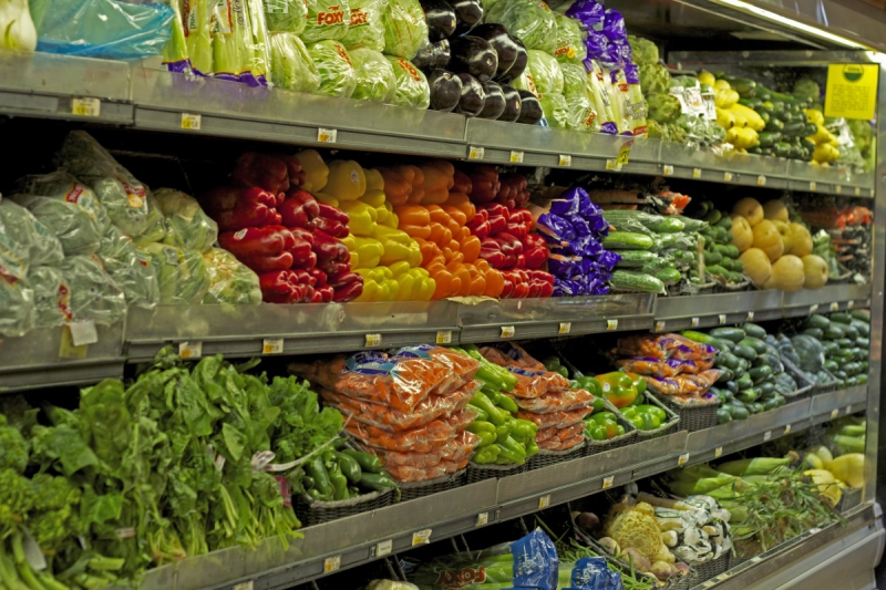 primeur-SIX FOURS LES PLAGES-min_vegetables_supermarket_food_market_fresh_shopping_healthy_grocery-1092786